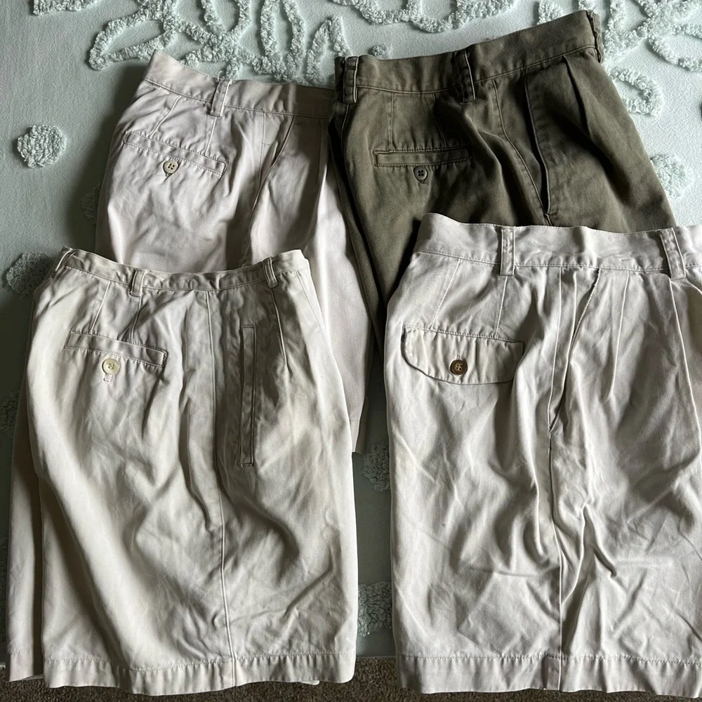 GAP Shorts & Petite Sophisticate - Picture 2 of 9